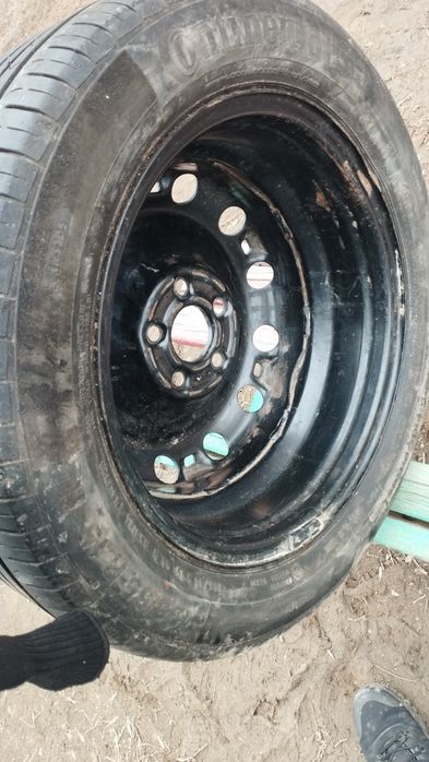Продам колесо Continental R15