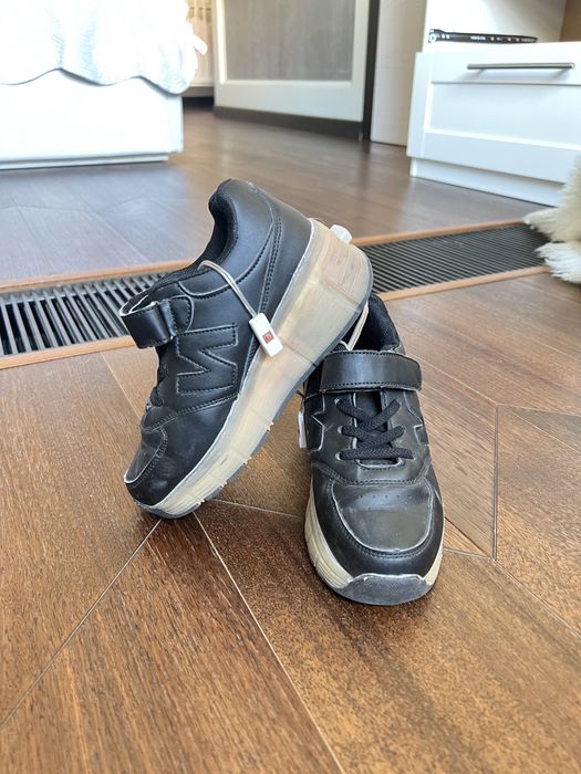 Кроссовки на колесах