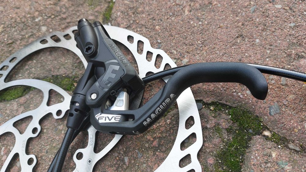 Set frane Magura MT5 HC 1  cu 4 pistoane + discuri 203mm + adaptor