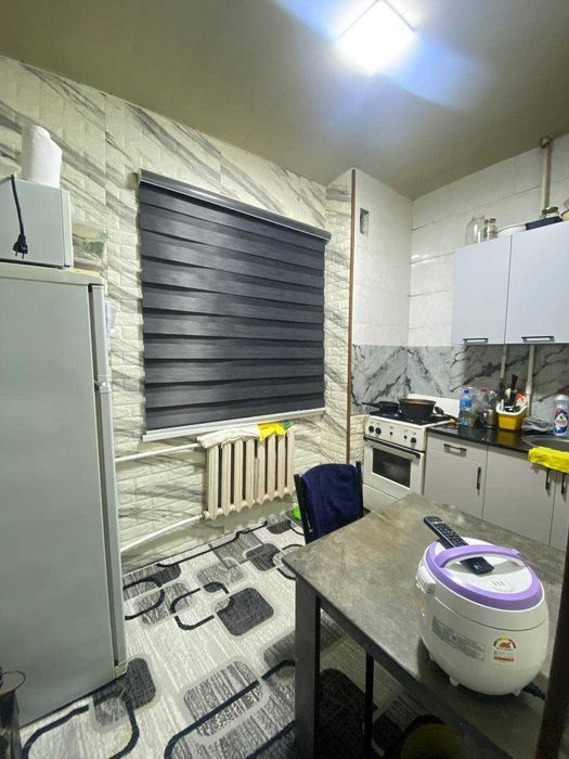 Продаётся 1/2/5 Ахмад Югнаки Среднее состояние 38м2 Балкон 2х3