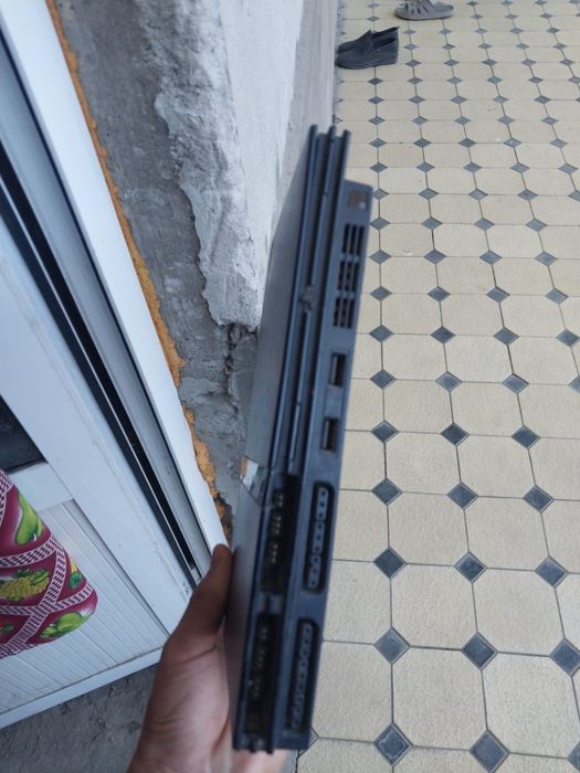 PS2 ARZON 400ming pulti bn fleshka yoq uledigon kabelari bor aybi yoq