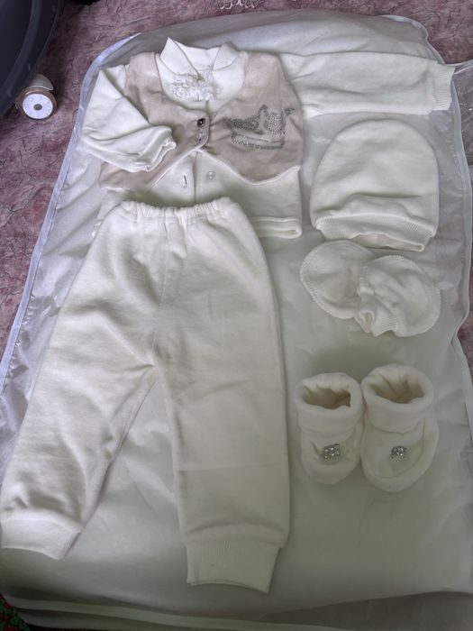 детские вещи на выписку