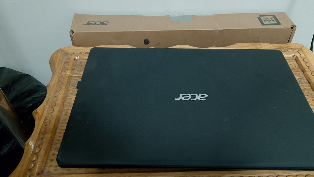 Продам ноутбук цена договорная в хорошем состоянии