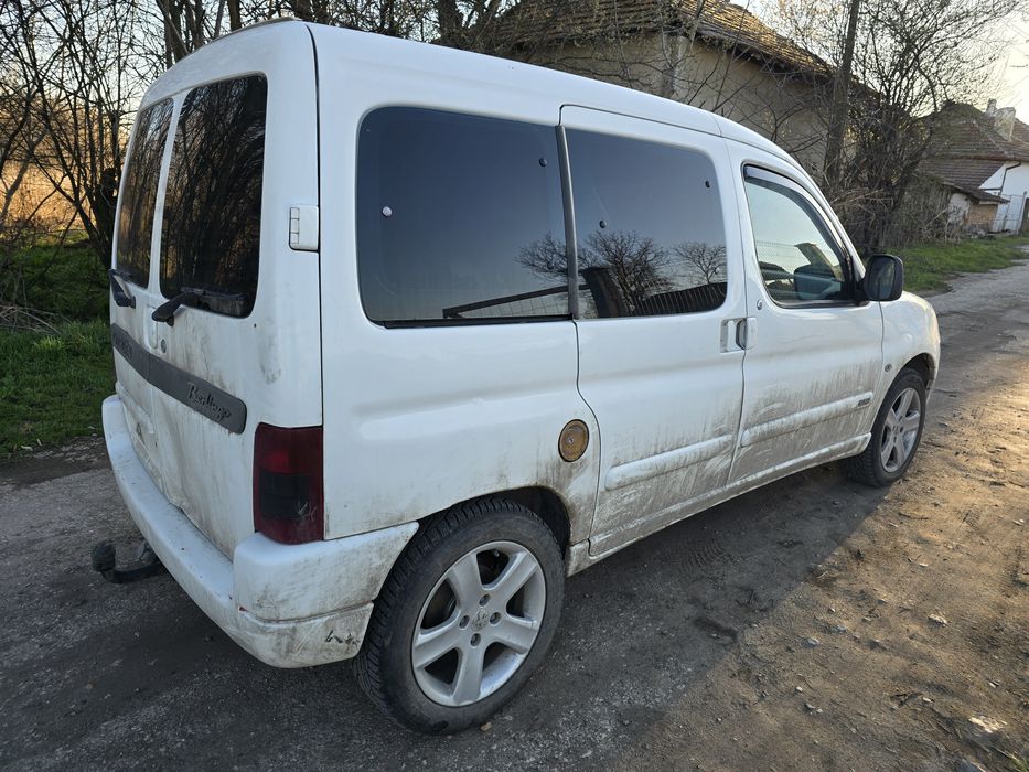 Продавам цитровн берлинло на части
