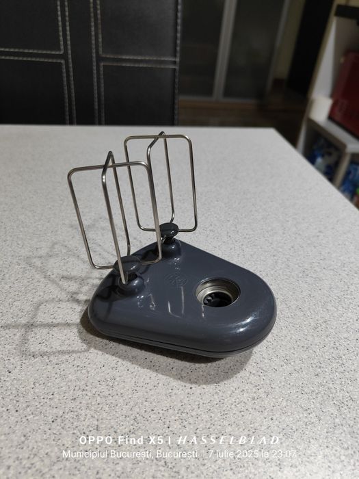 Vând oala sub presiuneTower inox.