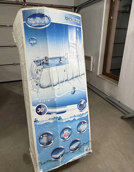 Огромен басейн за двор/градина