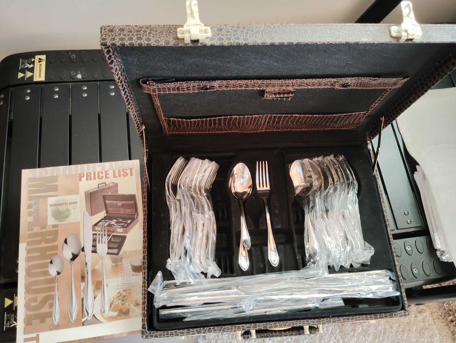 Set tacamuri inox 72 piese