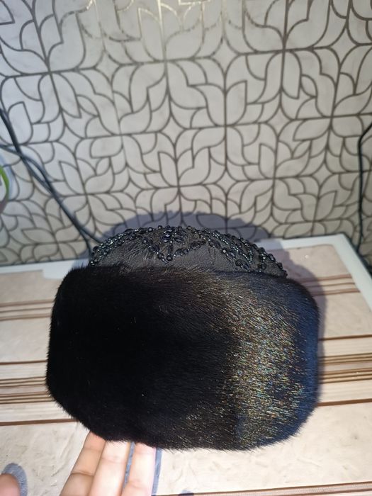 Продам шапку норковую