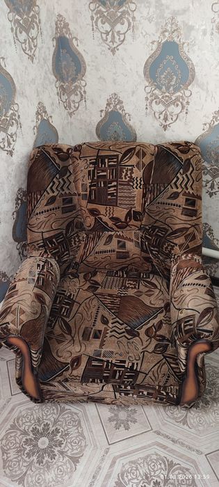 Продам диваны и кресла