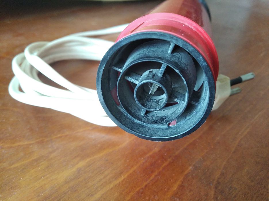 Маленький фен (200W).