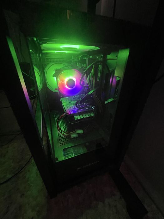 Продам компьютер в хорошем состоянии