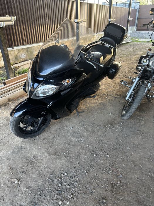 Продам махси скутер