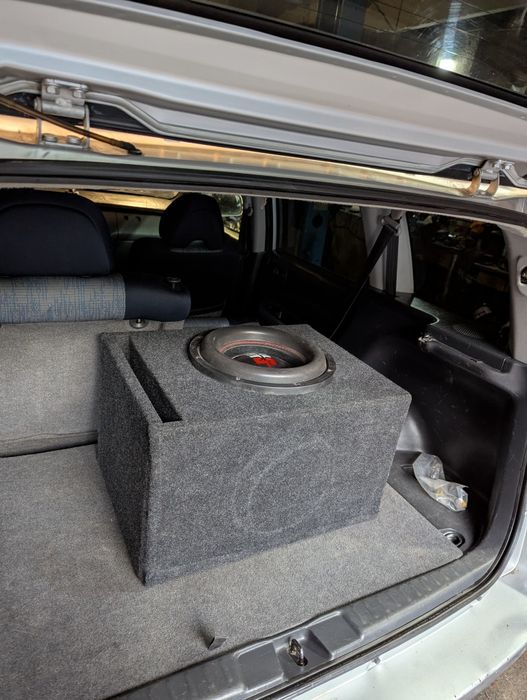 Продам мощный сабвуфер