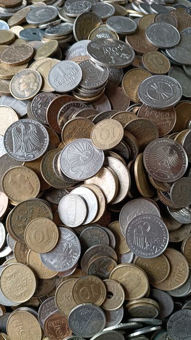 peste 300 monede vechi ieite din circulatie