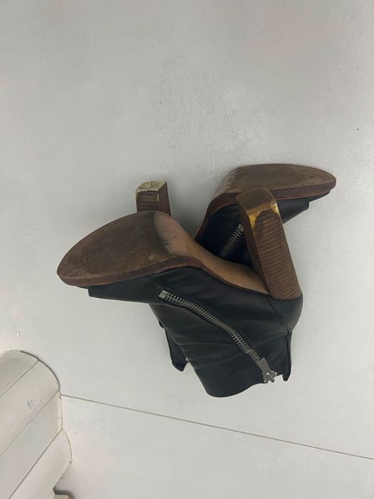 Vand ghete piele cu toc lat