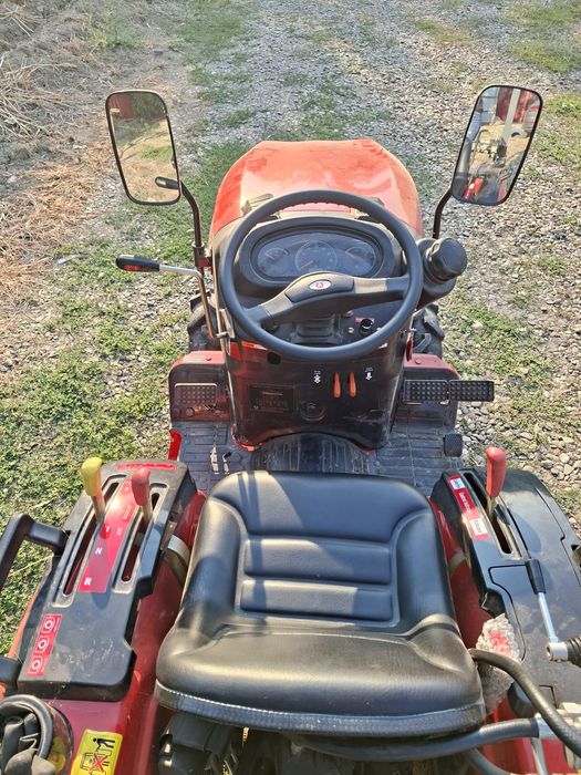 Tractor de vânzare