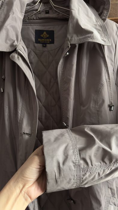 Продам женский демисезонный плащ