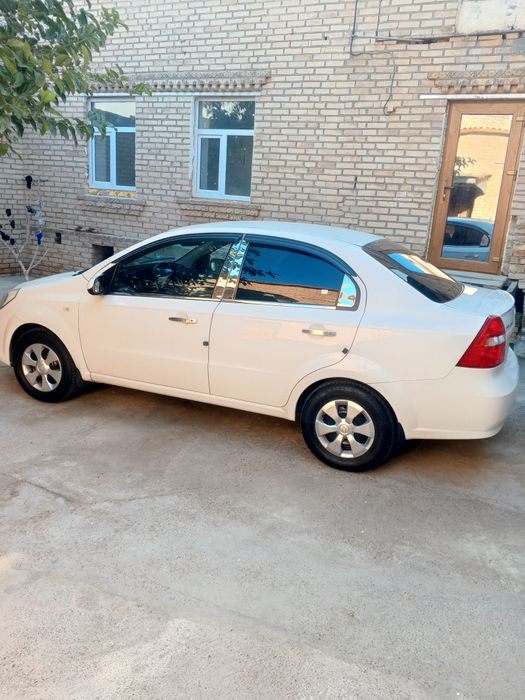 Нексия3 срочна продается авто машина .