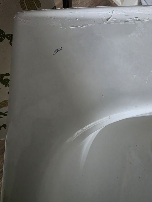 Раковина на ножке