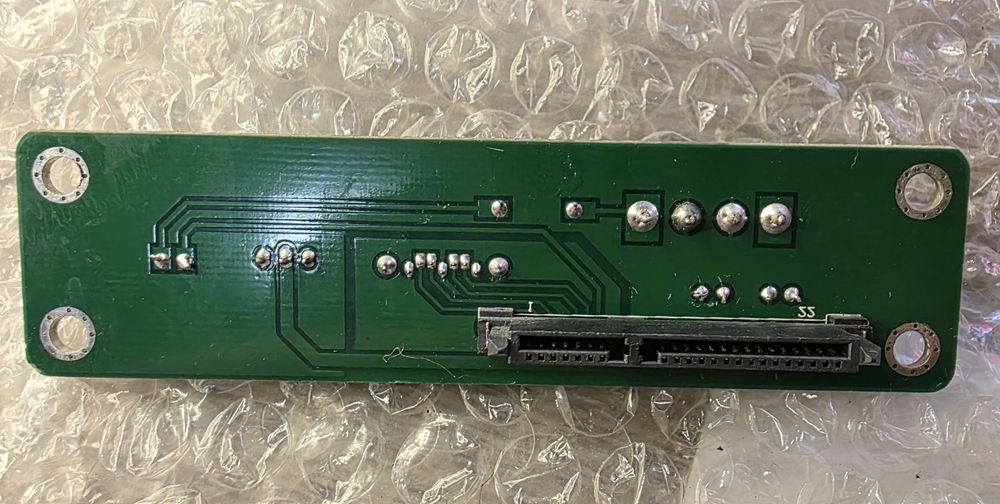 Adaptoare Backboard de la SATA la mufa SSD.