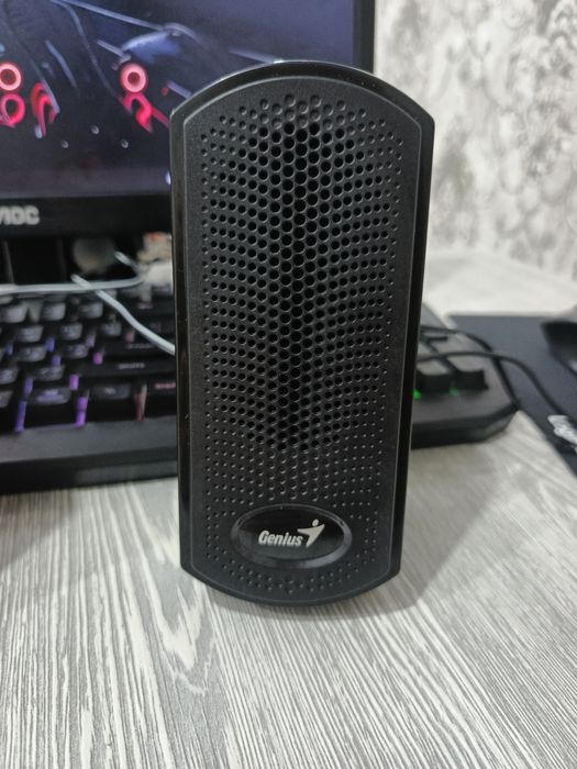 Kompyuter uchun kalonka va naushnik sotiladi