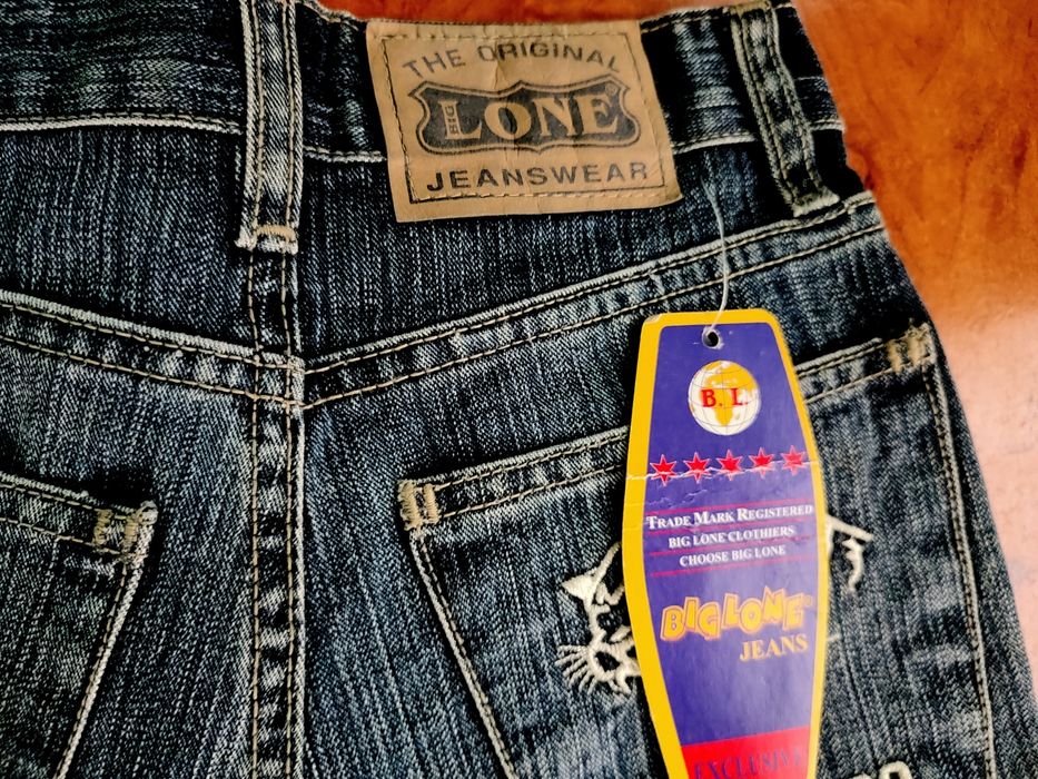 BLUGI de firma LONE,originali, băieți  11-12 ani! NOI.