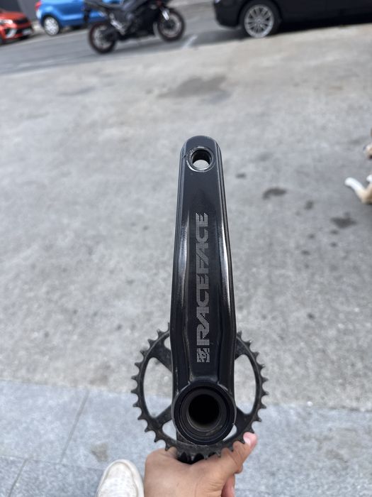 Pedalier RaceFace