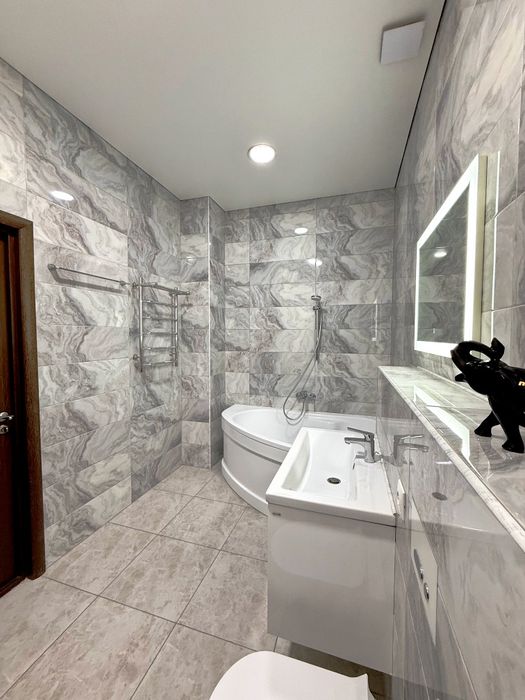 Квартира с современным ремонтом в таунхаусе