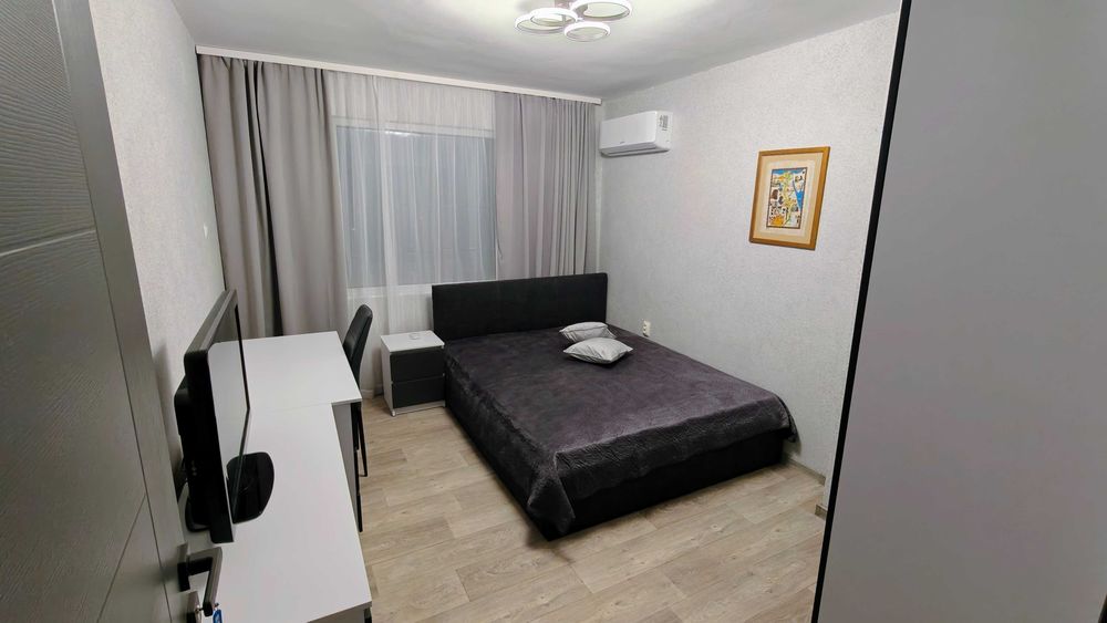 Дава се под наем Четиристаен апартамент в Варна, Червен площад - 100 кв.м за 900 € - Снимка #4