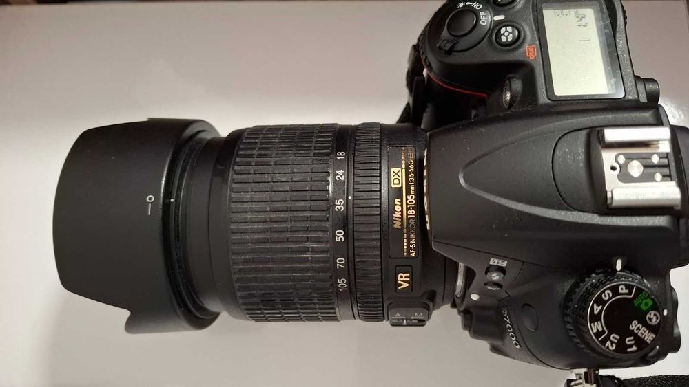 Nikon D 7000 + светкавица Nikon SB 700