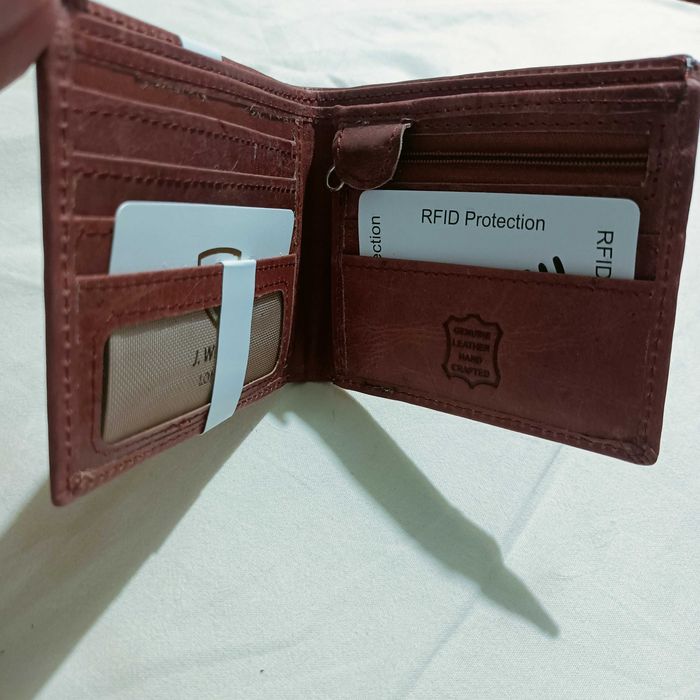 Мъжки портфейл J. Wilson London.