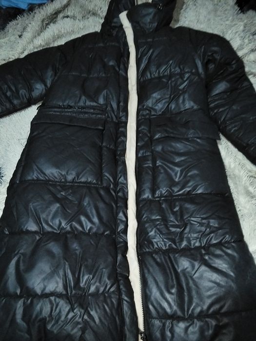 Плащ двухсторонний черный бежевый.