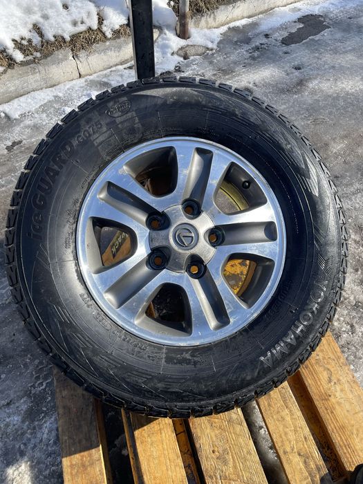 Диски с зимними колесами