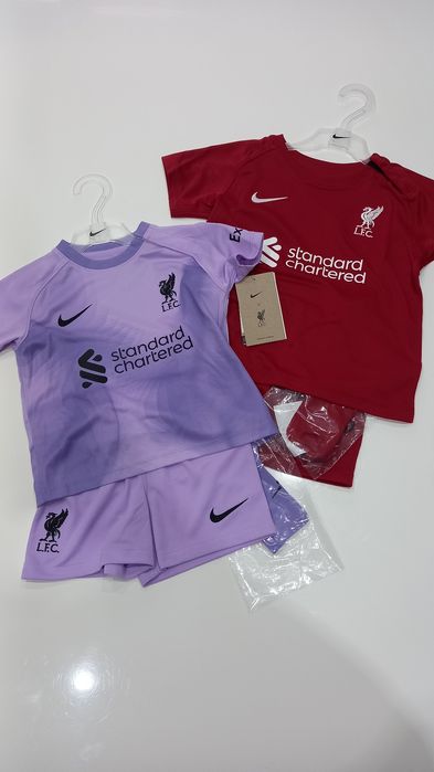 Детски Футболни Екипи на Liverpool