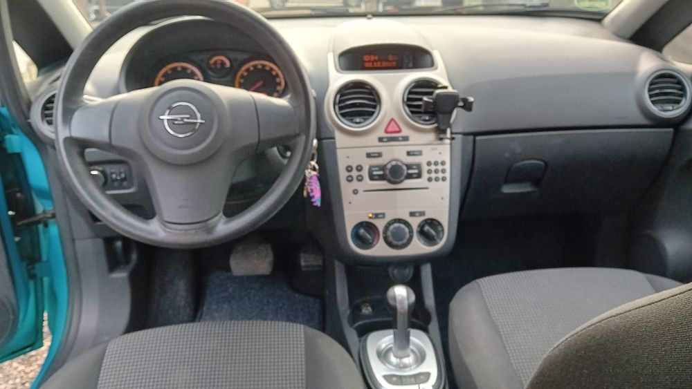 Vand Opel Corsa D 1.2 2010 - cutie automata !
