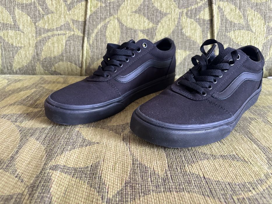 Нови Мъжки маратонки Vans Ward