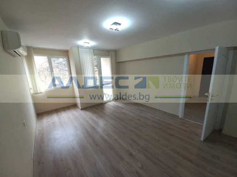 Дава се под наем Офис в София, Стрелбище - 101 кв.м за 900 € - Снимка #7