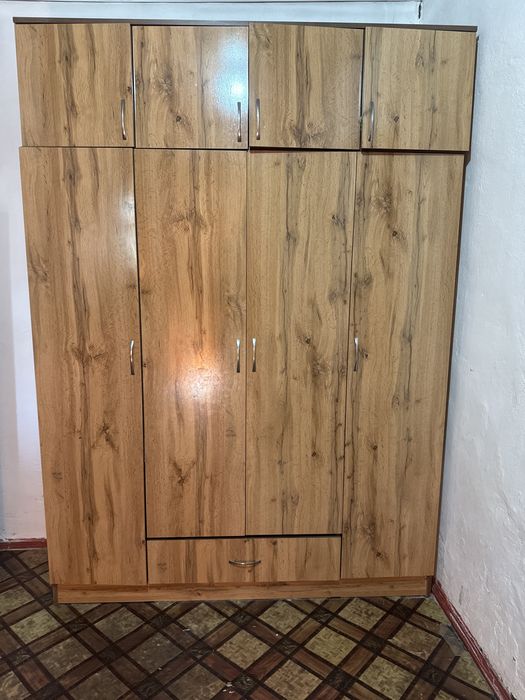 Продается шифонер с хорошими состоянием