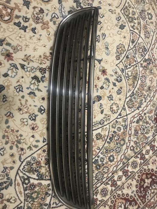 Решотка радиатора ES300-330