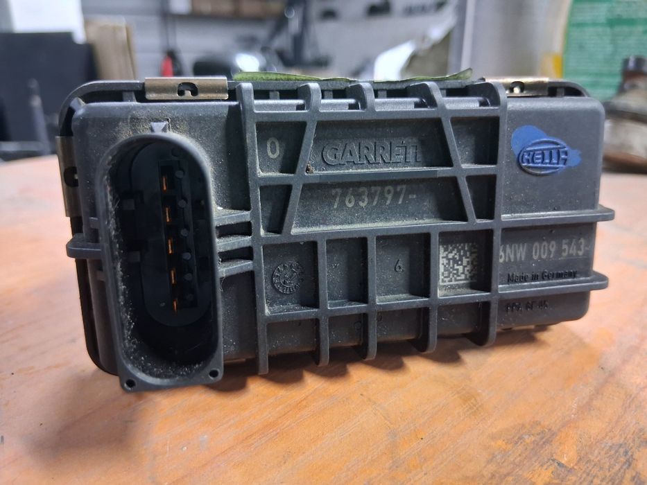 Актуатор турбо мерцедес е350,S350,cls350 w212,w221,w218