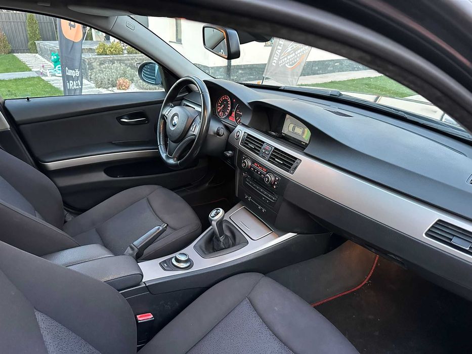 BMW Seria 3  318d  înmatriculată  Cash sau Rate