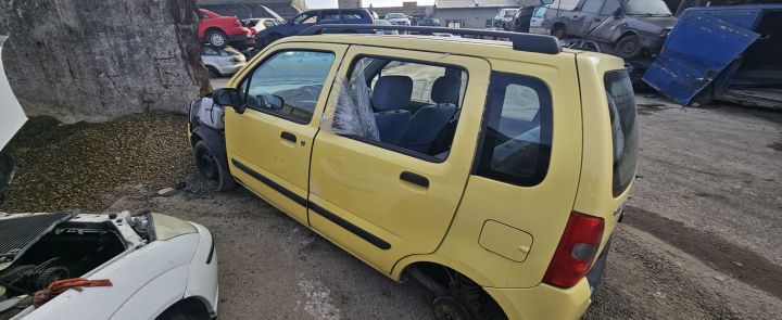 Capac motor Suzuki Wagon R+ a 2-a generatie