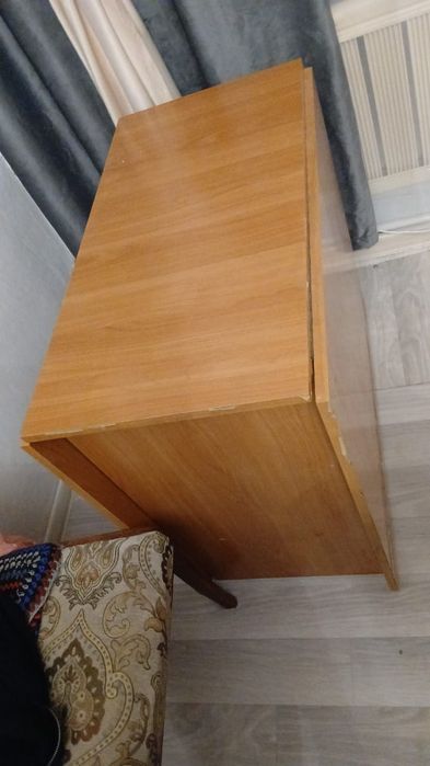 Продам стол кухонный