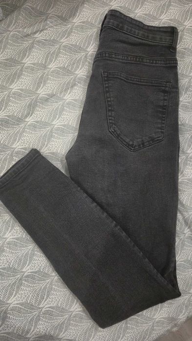 H&M Еластични дънки с висока талия