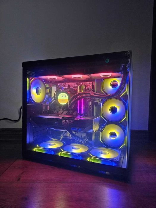 Calculator PC GAMING, AMD RYZEN 7 7800X3D, 32GB DDR5, RX 9070XT 16GB OC