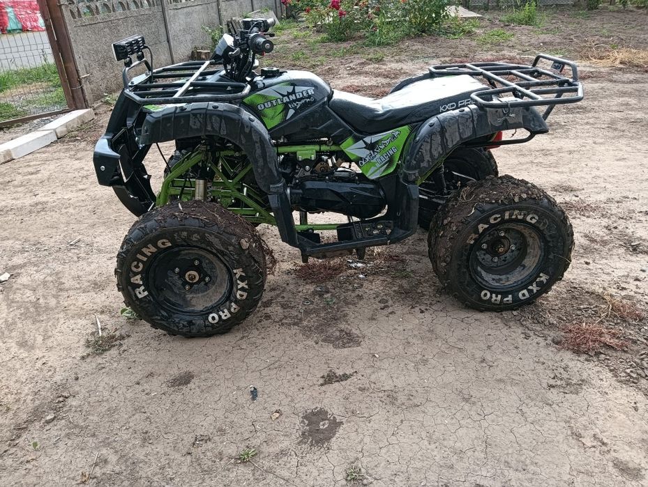 De vanzare sau schimb pe animale atv de 200cc cutie automate ate în jur de 1000 km facuti atv e loat de mine nou nouț acum 2 ani am acte