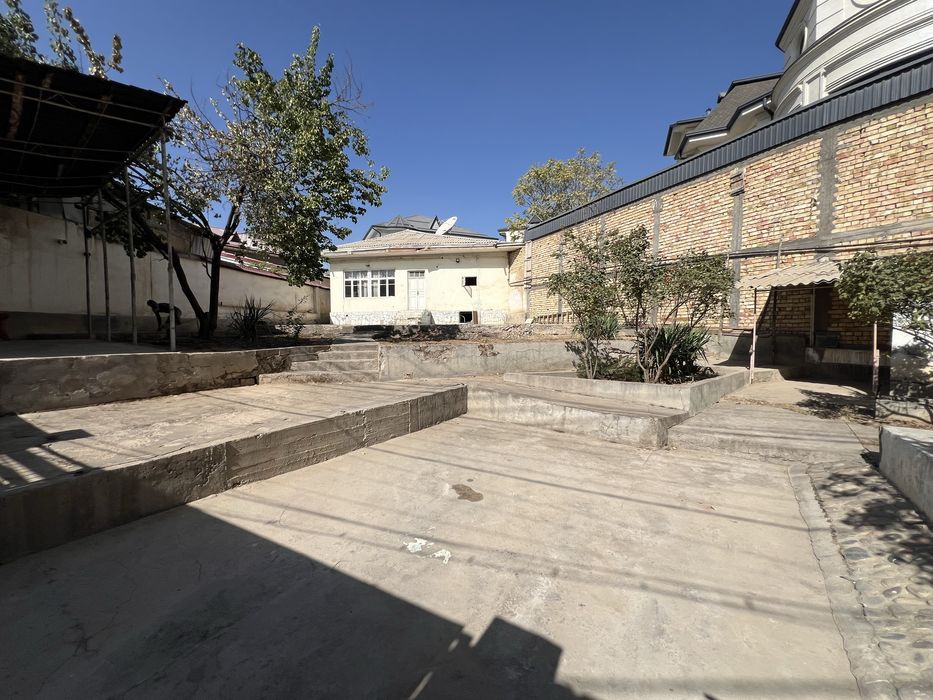 Участок 5.2 соток центр луначарского цена 260000 у.е