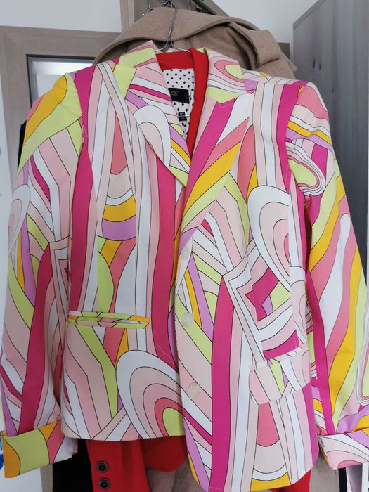 Lot 7 sacouri și un palton camel S dama