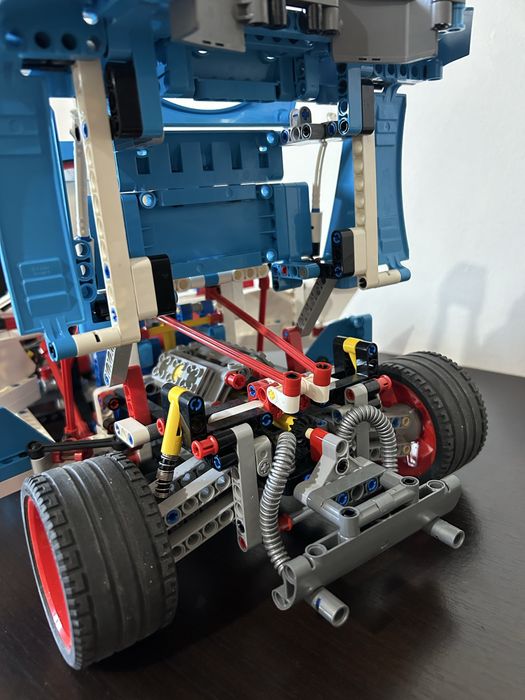 LEGO Technic 42077 Rally Car – mașină de raliuri, asamblată