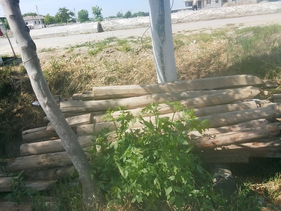 Xar hil turdagi yog'ochlar sotamiz